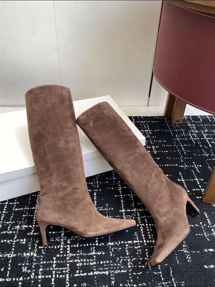 20251128174411899 480